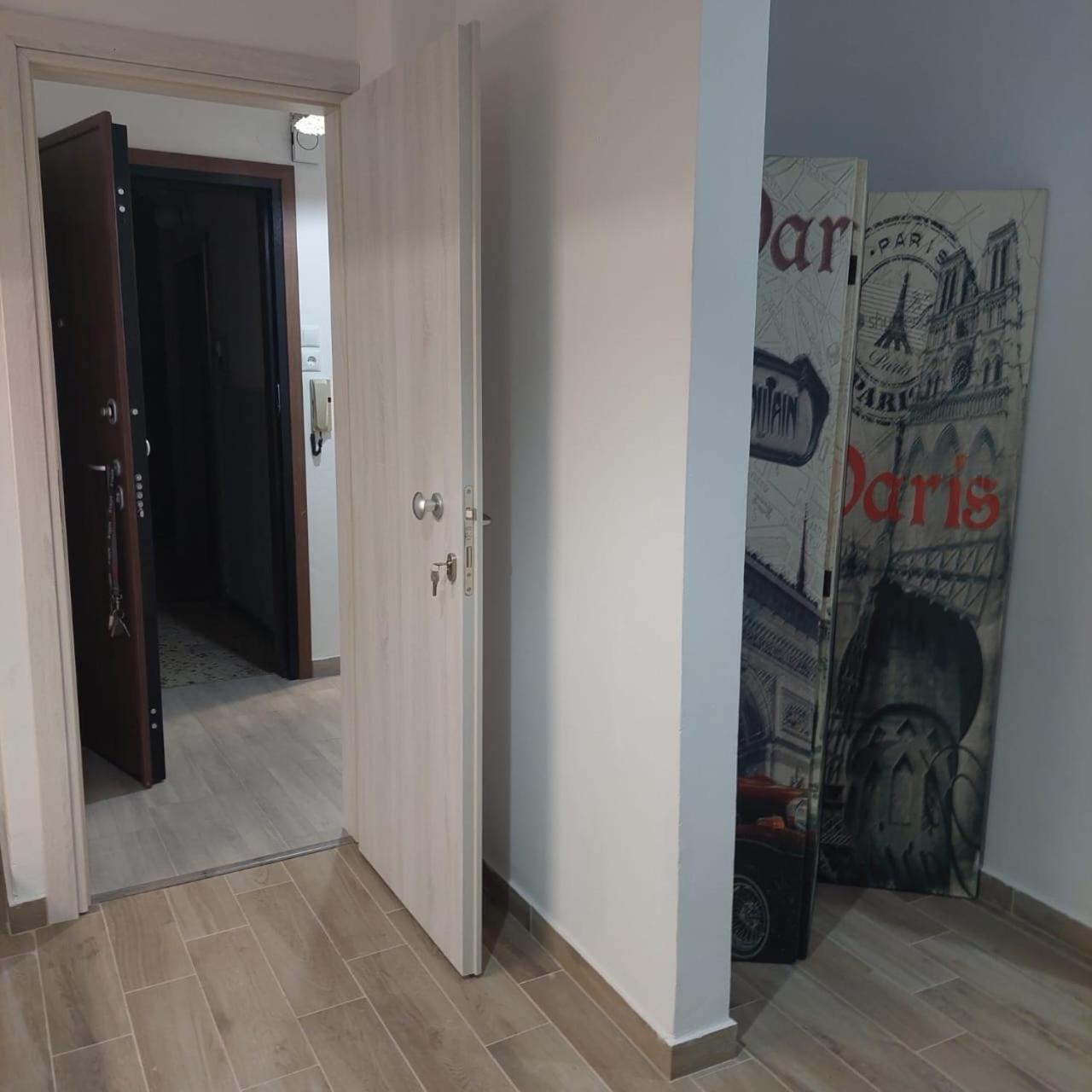 Small Studio Center 2 Thessaloniki Exterior photo